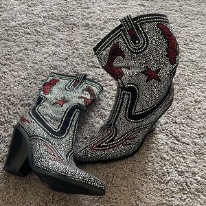 Azalea Wang Rhinestone Cowgirl boots - Size 6